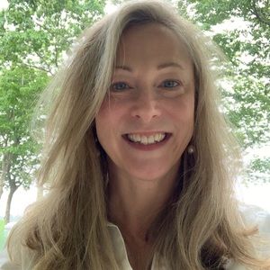 Meet your Posher, Caroline